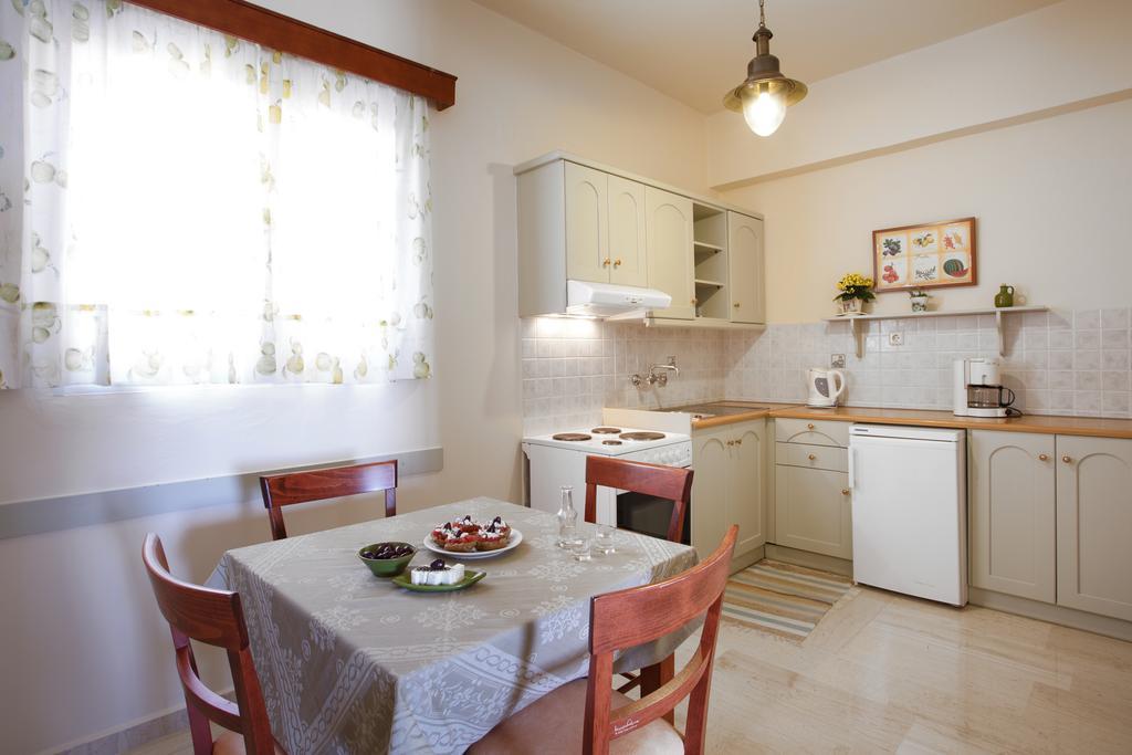 Morpheas Apartments 플라키아스 객실 사진